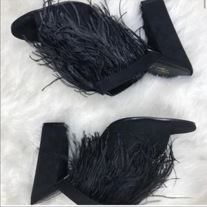 NWOB- Vigo Fiore Feather Mule, Sz 7.5 Never Worn